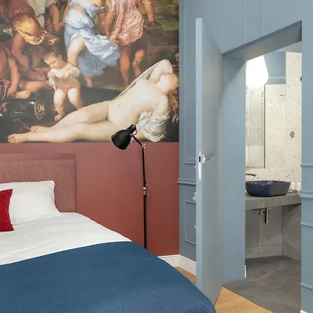 Stylish Close To Market Square By Renters